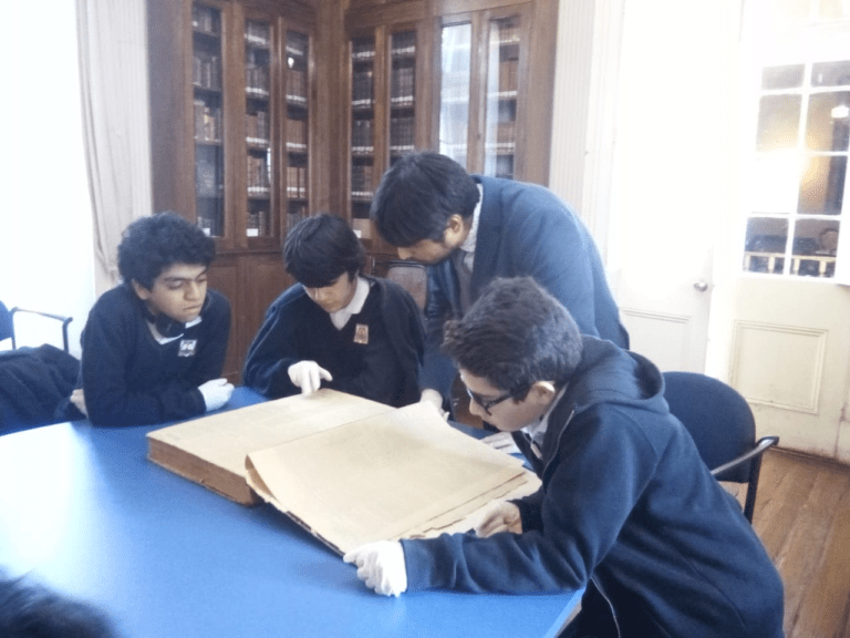 Equipos de estudiantes son invitados a desarrollar proyectos científicos en las Academias de Investigación e Innovación Escolar 7 image 6