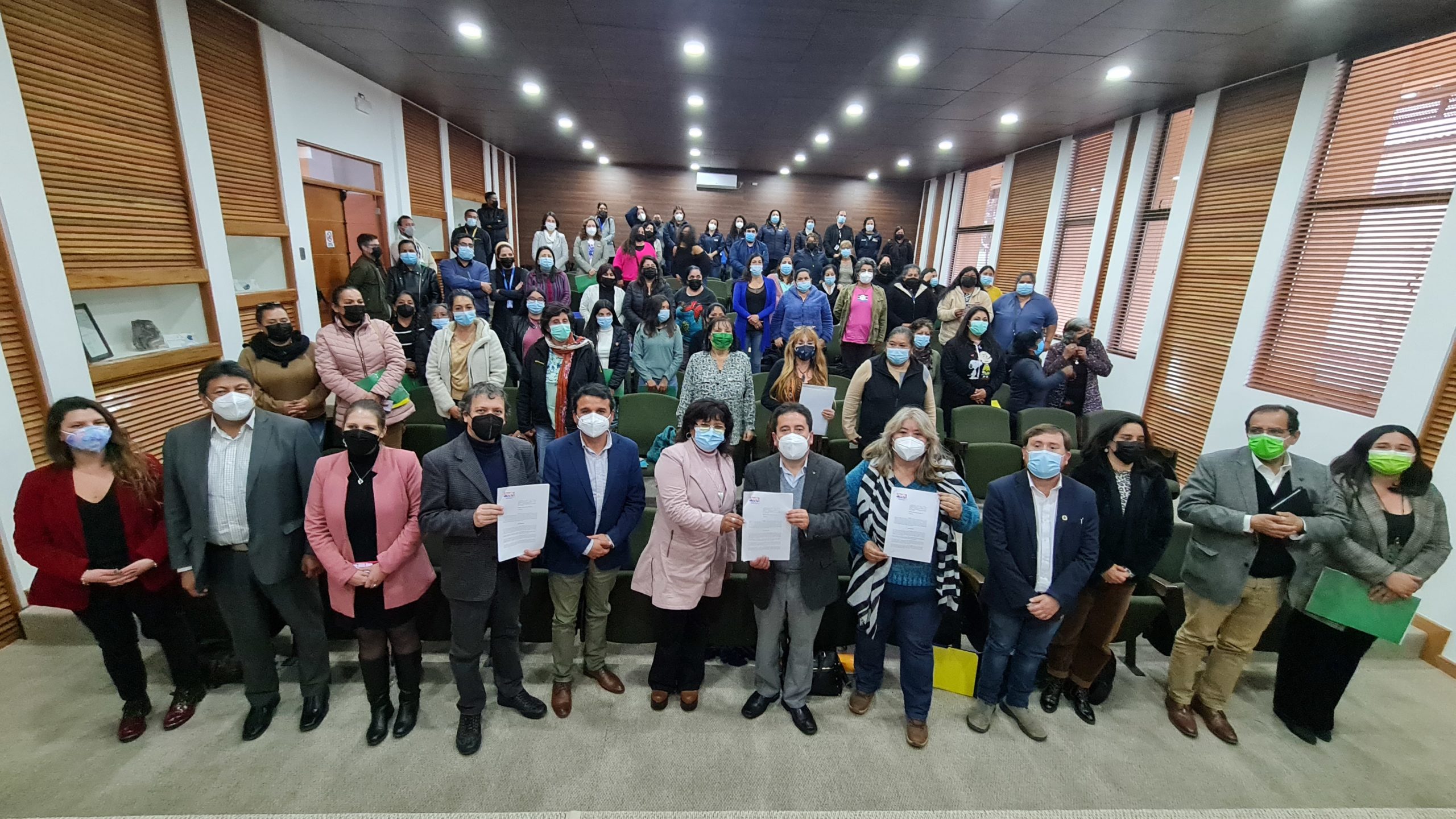 Conforman Mesa Regional de Mujeres de la Pesca Artesanal y Actividades Conexas de Atacama 1 20220624 173521 scaled