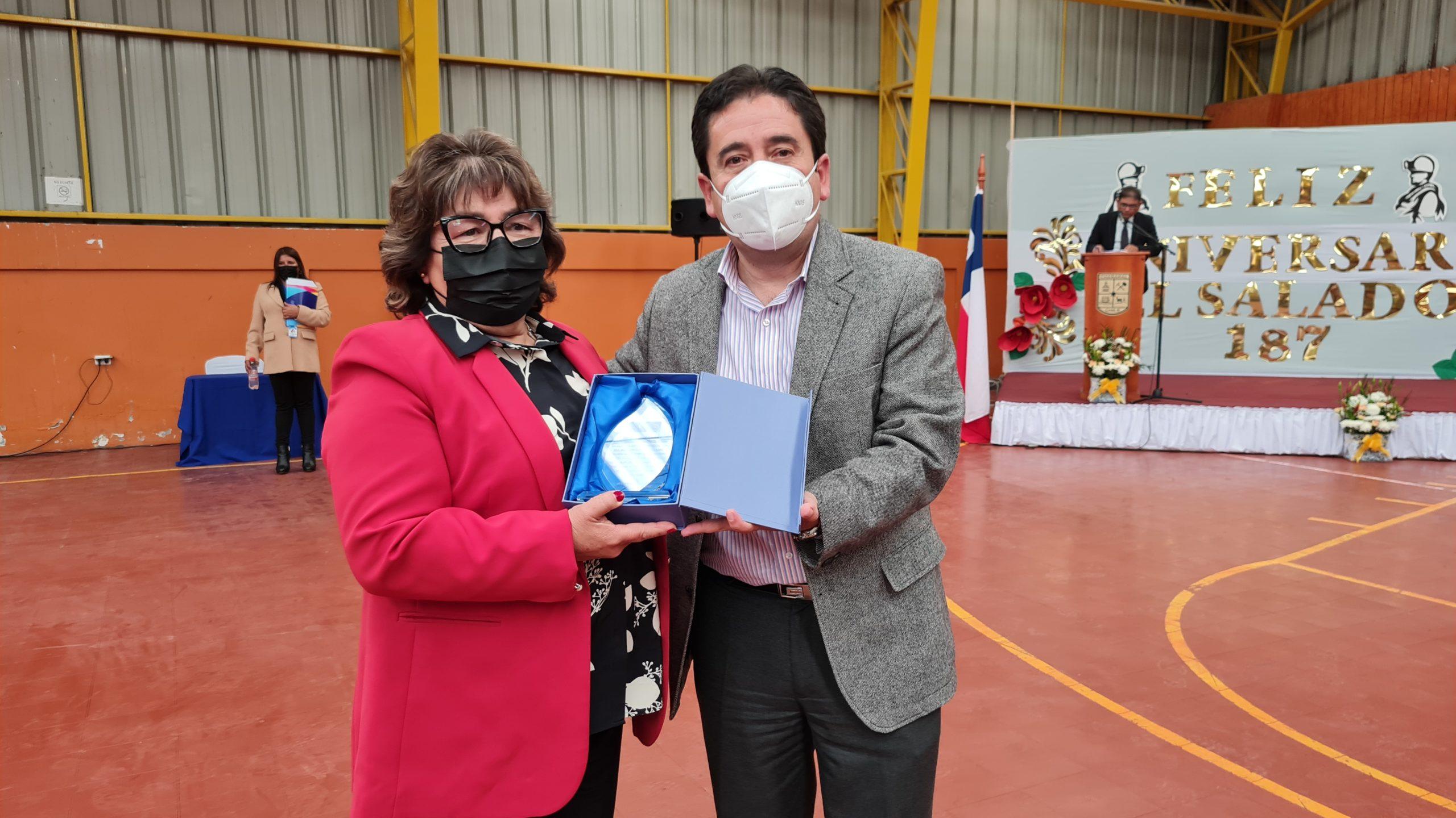 Gobernador de Atacama encabeza ceremonia de aniversario 187 de El Salado y realiza importantes anuncios para la comunidad 1 Foto2 scaled