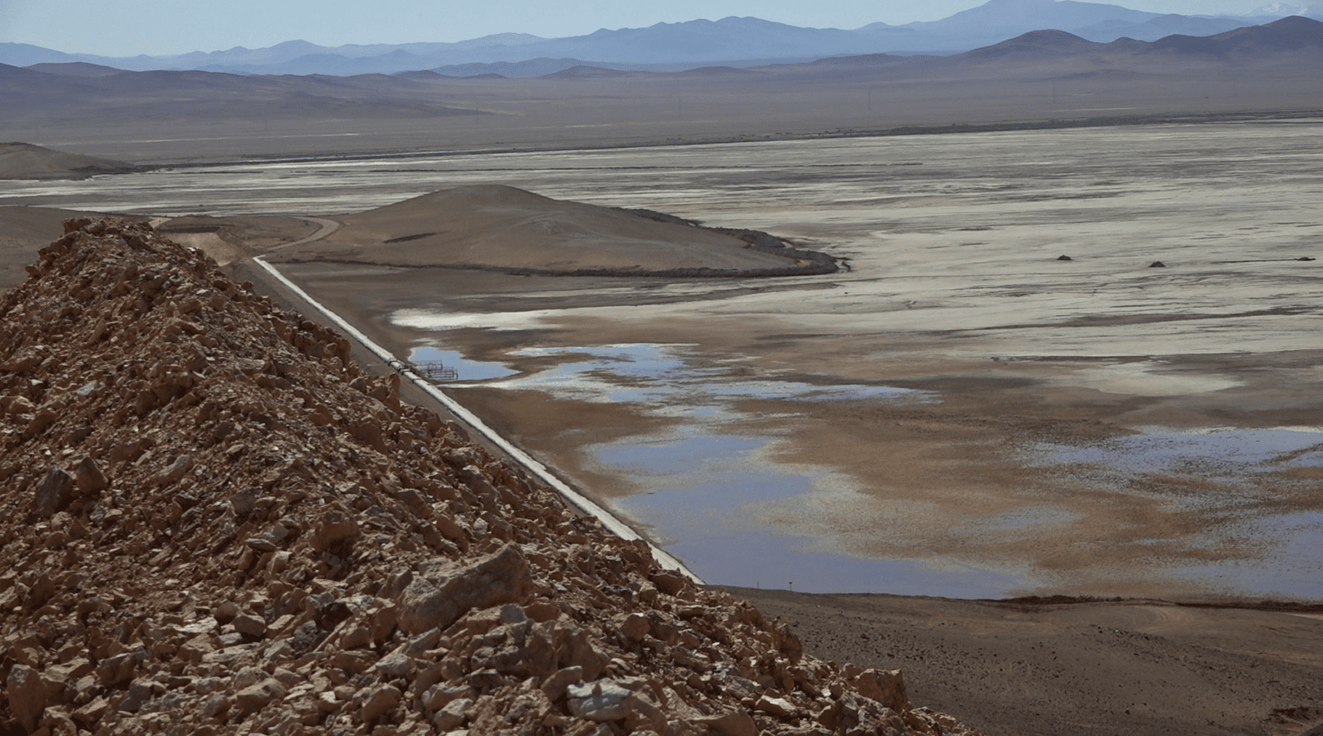 Panel internacional de expertos revisó avances en construcción y seguridad del tranque Pampa Austral 1 Pampa 1