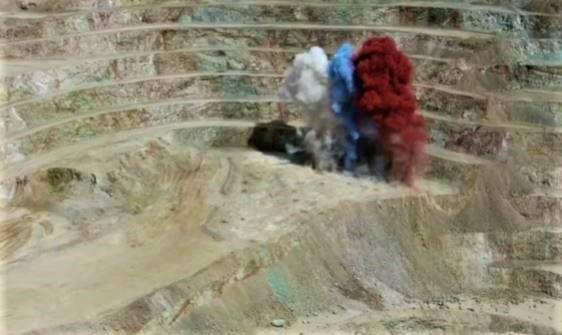 Codelco Salvador celebra las fiestas patrias con detonación tricolor en mina San Antonio 1 Detonacion Foto