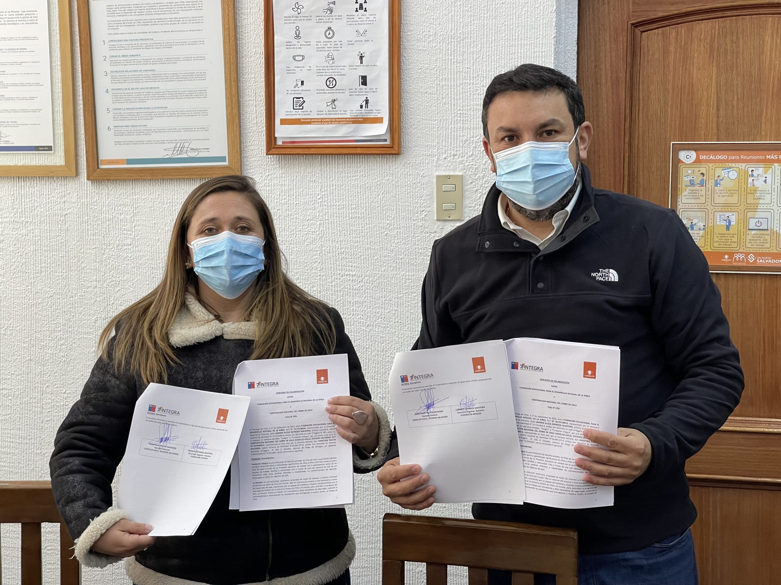 Codelco Salvador y Fundación Integra firman convenio de colaboración para apoyar labor de sus funcionarias 1 IMG 7863 scaled