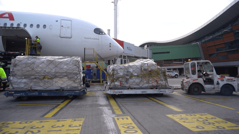 LLEGAN A CHILE LAS PRIMERAS DOSIS DE VACUNA CONTRA LA VIRUELA DEL MONO 2 VACUNAS