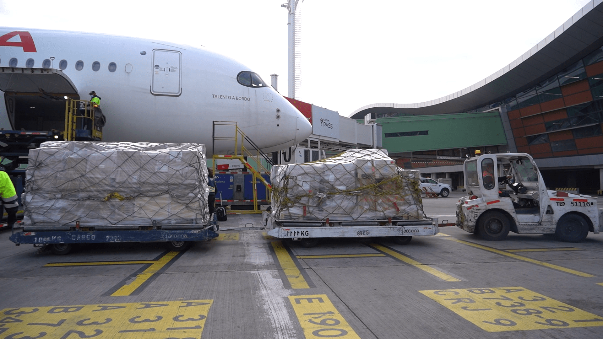 LLEGAN A CHILE LAS PRIMERAS DOSIS DE VACUNA CONTRA LA VIRUELA DEL MONO 1 VACUNAS