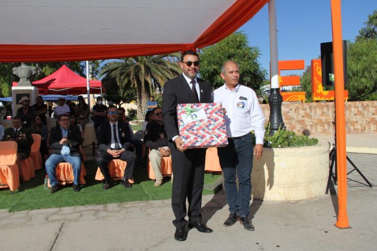 El Salvador cierra actividades de Aniversario con la presentación de Los Vásquez 8 IMG 7788