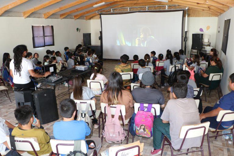Con exhibición de película de animación nacional se celebró el Día del Cine Chileno en Atacama 7 Dia del Cine Chileno Hacienda Compania1