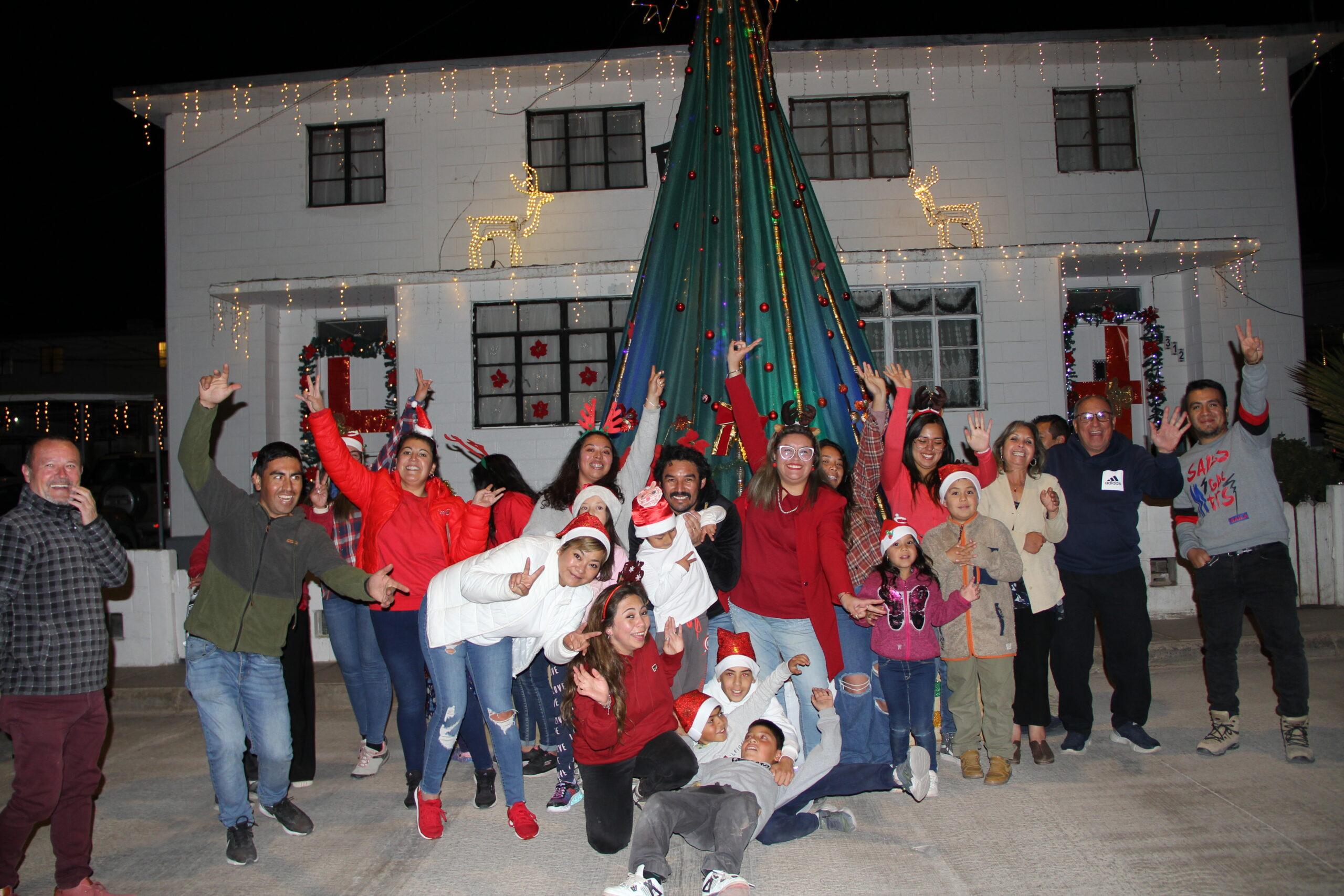 La alegría de la Navidad un regalo para la comunidad 1 IMG 7924 scaled