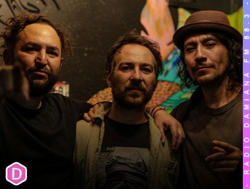 Conoce a la banda "III puñales", el enjambre sonoro de la música chilena 2 3 PUNALES WEB