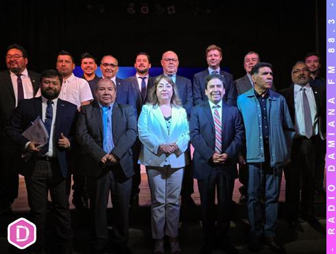 Llamado a la unidad y a retomar la lucha de la descentralización, marcó ceremonia de asunción del Gobierno Regional de Atacama 6 GOBERNADOR 2025
