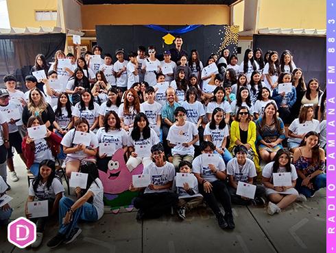 Niños de Caldera aprenden inglés a través del English Campers. 1 english camper