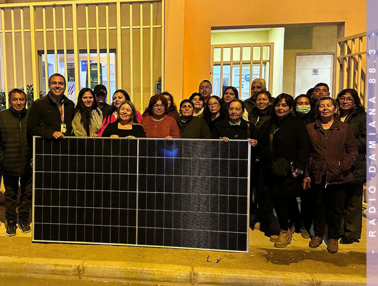 Codelco Salvador hace entrega de paneles solares a todas las sedes vecinales de Diego de Almagro 5 PANELES