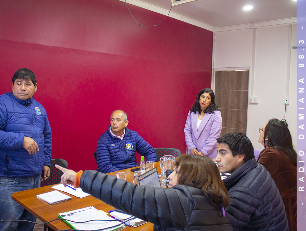 El alcalde Mario Araya Rojas trabaja en conjunto con la SEREME de Bienes Nacionales para avanzar en la concesión de terrenos. 1 municipalidad bienes nacionales