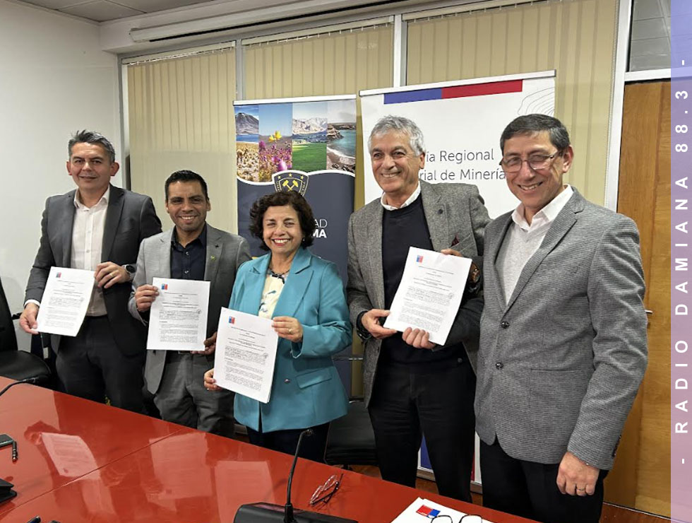 Ministerio de Minería y Universidad de Atacama firman convenio para ejecutar PAMMA Asistencia Técnica 1 FIRMACONVENIO UDA