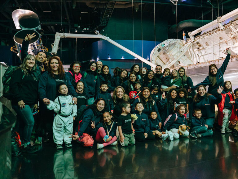 Microdocumental muestra el inolvidable viaje a la NASA de 16 párvulos chilenos 1 VIAJENASA