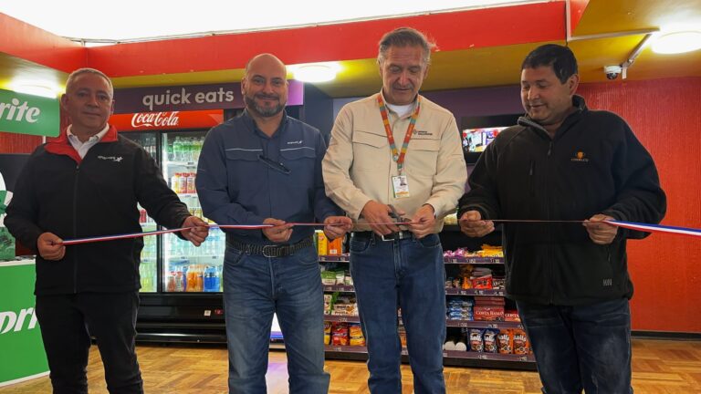 El primer minimarket autónomo de Atacama abrió sus puertas en El Salvador 2 IMG 4768