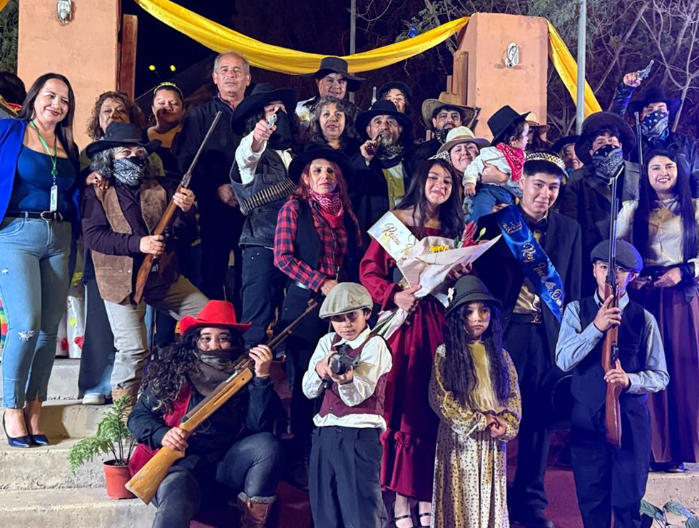 La comunidad de Inca de Oro dio un cierre inolvidable a su aniversario 1 CARROSALEGORICOS