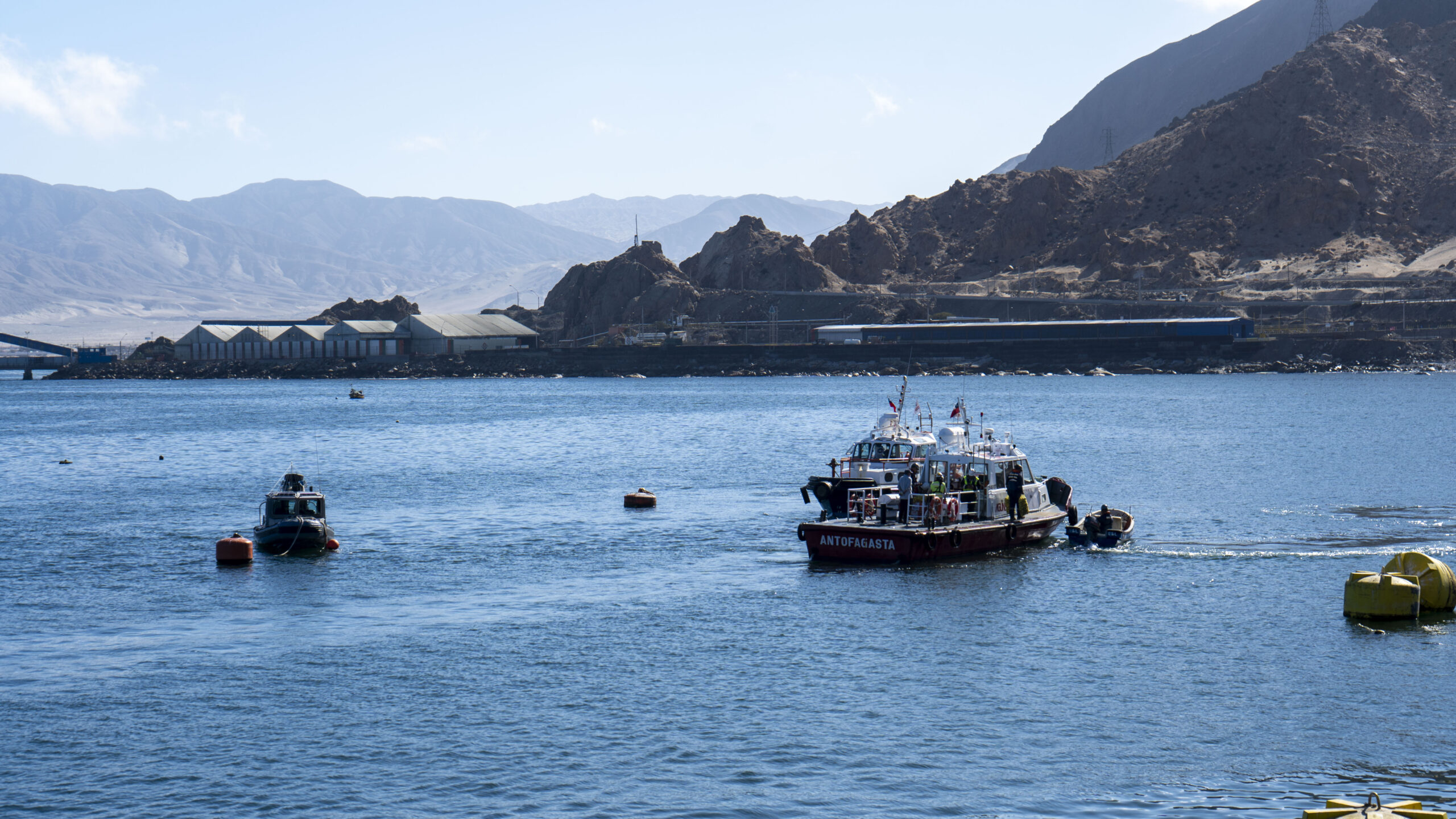 Puerto Barquito realizó simulacro de derrame de hidrocarburo en la bahía de Chañaral 1 Simulacro Barquito 03
