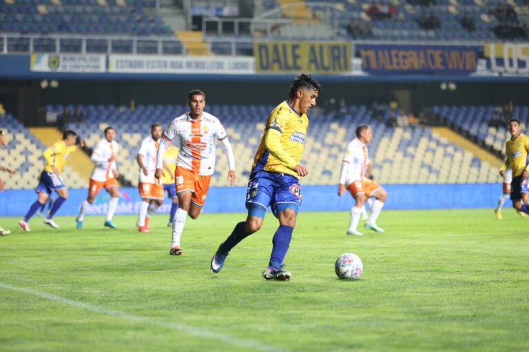 UdeC vs Cobresalo