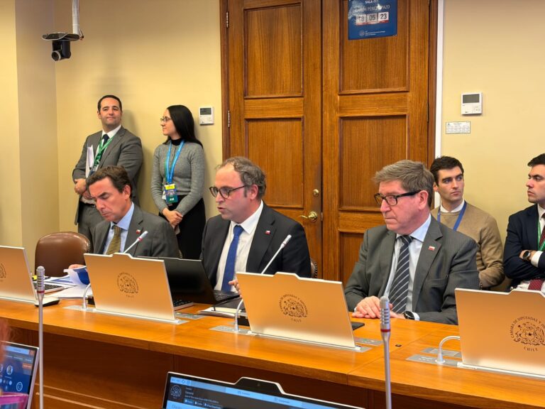 Ministerio de Economía presenta proyecto que moderniza firma electrónica y facilita trámites para Pymes 2 Image 2026 06 23 A