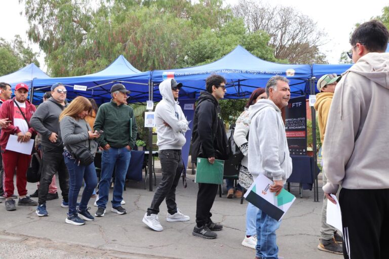 MÁS DE 900 OPORTUNIDADES LABORALES EN FERIAS DEVALLENAR Y DIEGO DE ALMAGRO 3 SENCE 2026