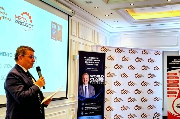 En lanzamiento del libro World-Class Maintenance Playbook: 3 2