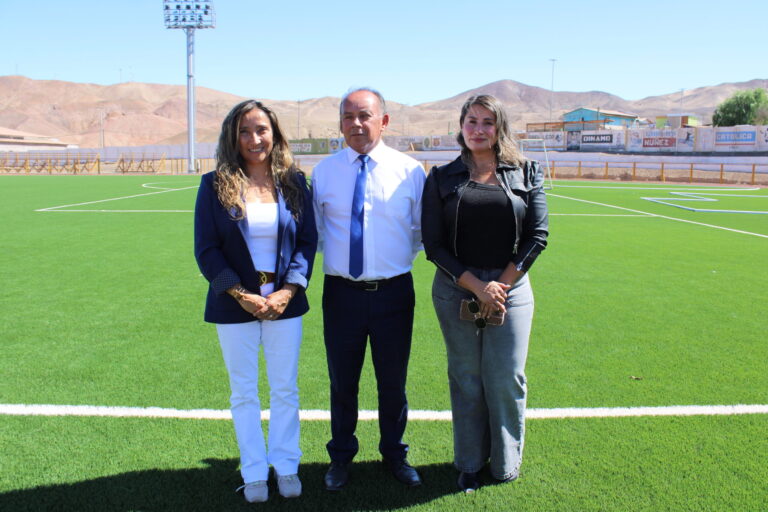 Mindep-IND invertirá 1100 millones de pesos para el Mejoramiento del Estadio Techado del Complejo Deportivo La Antena de Diego de Almagro 2 IMG 3235