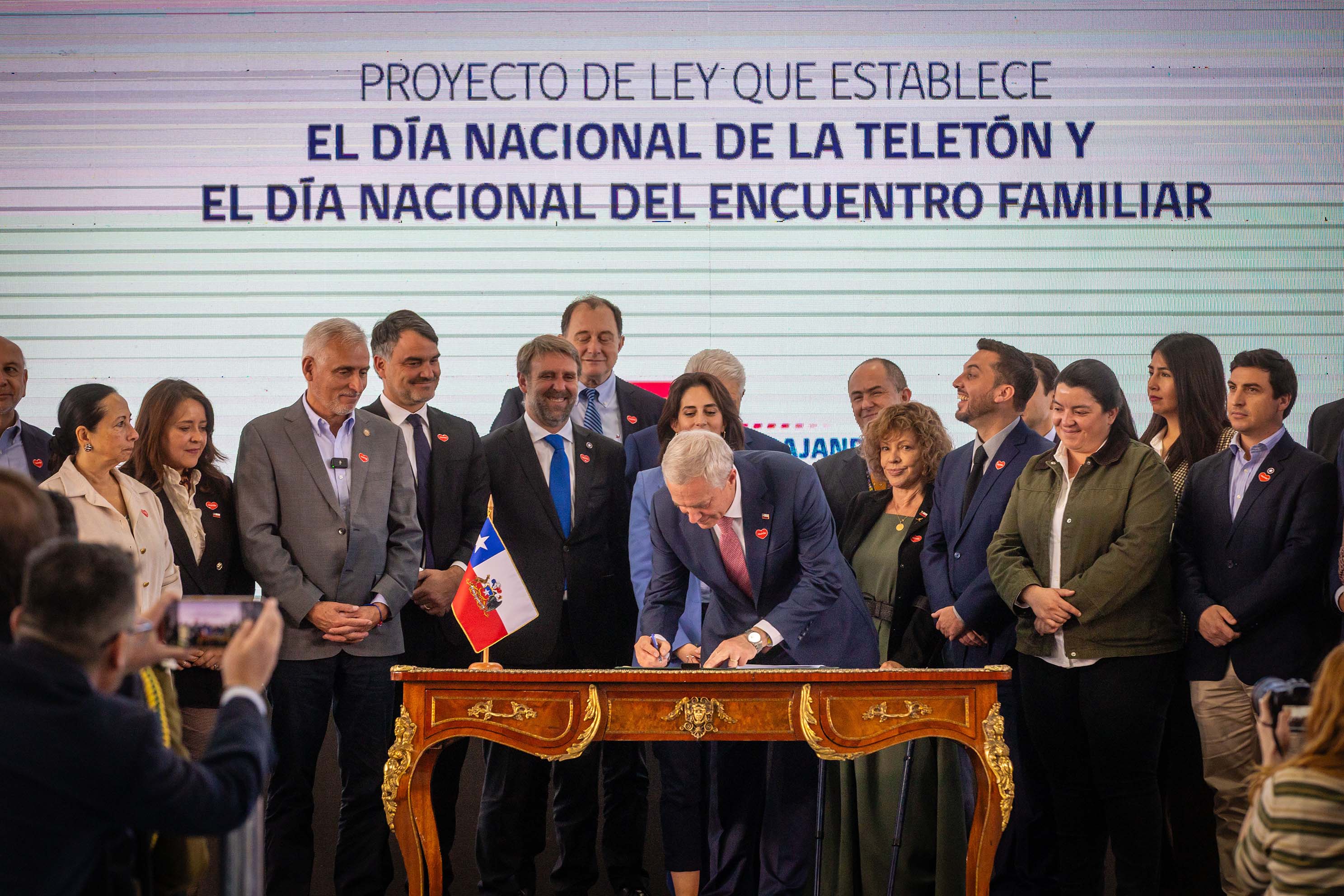 Senado aprueba por unanimidad proyecto que busca crear el Día Nacional de la Teletón 1 PROYECTO DIA DE LA TELETON