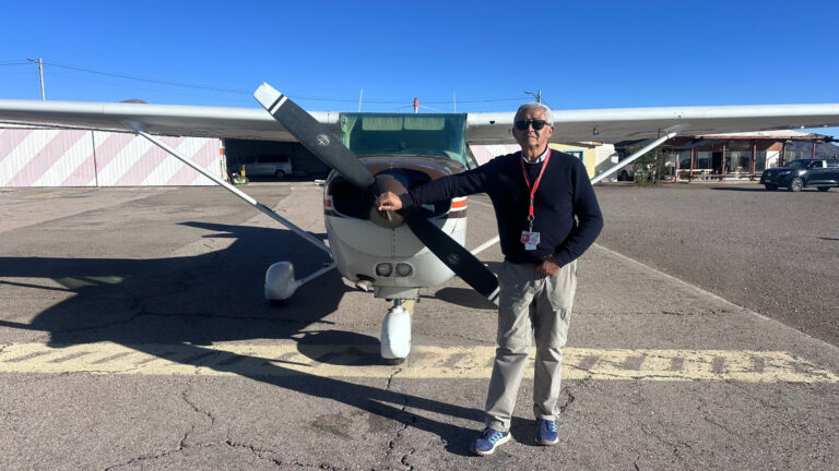 El piloto que lleva cuatro décadas surcando los cielos de Atacama 1 Piloto 01