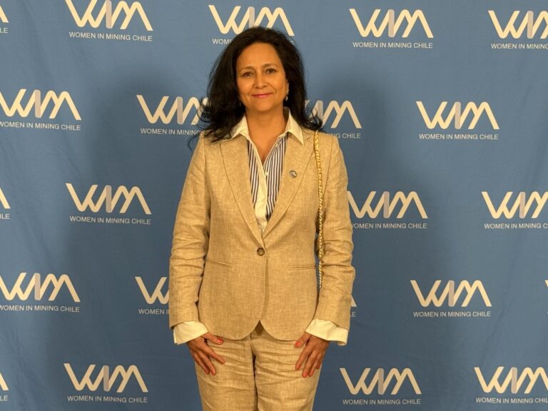 Gerenta de ENAMI formada en la Universidad de Atacama entre las mujeres referentes de la minería nacional 2 claudia wim